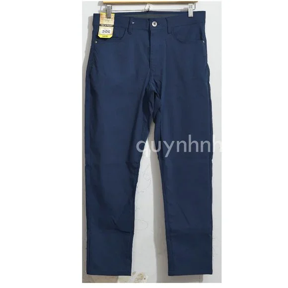 Weatherproof Vintage Men’s Tech Pant in blue - Picture 2 of 7